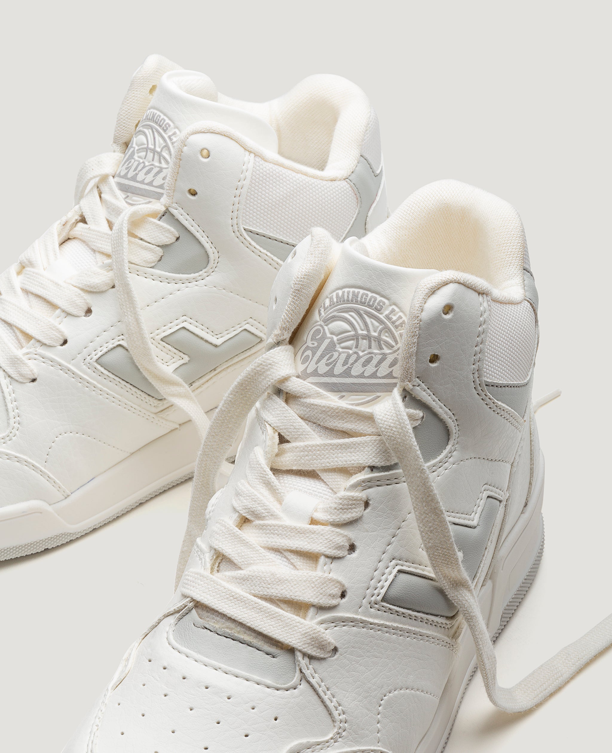ELEVATE WHITE