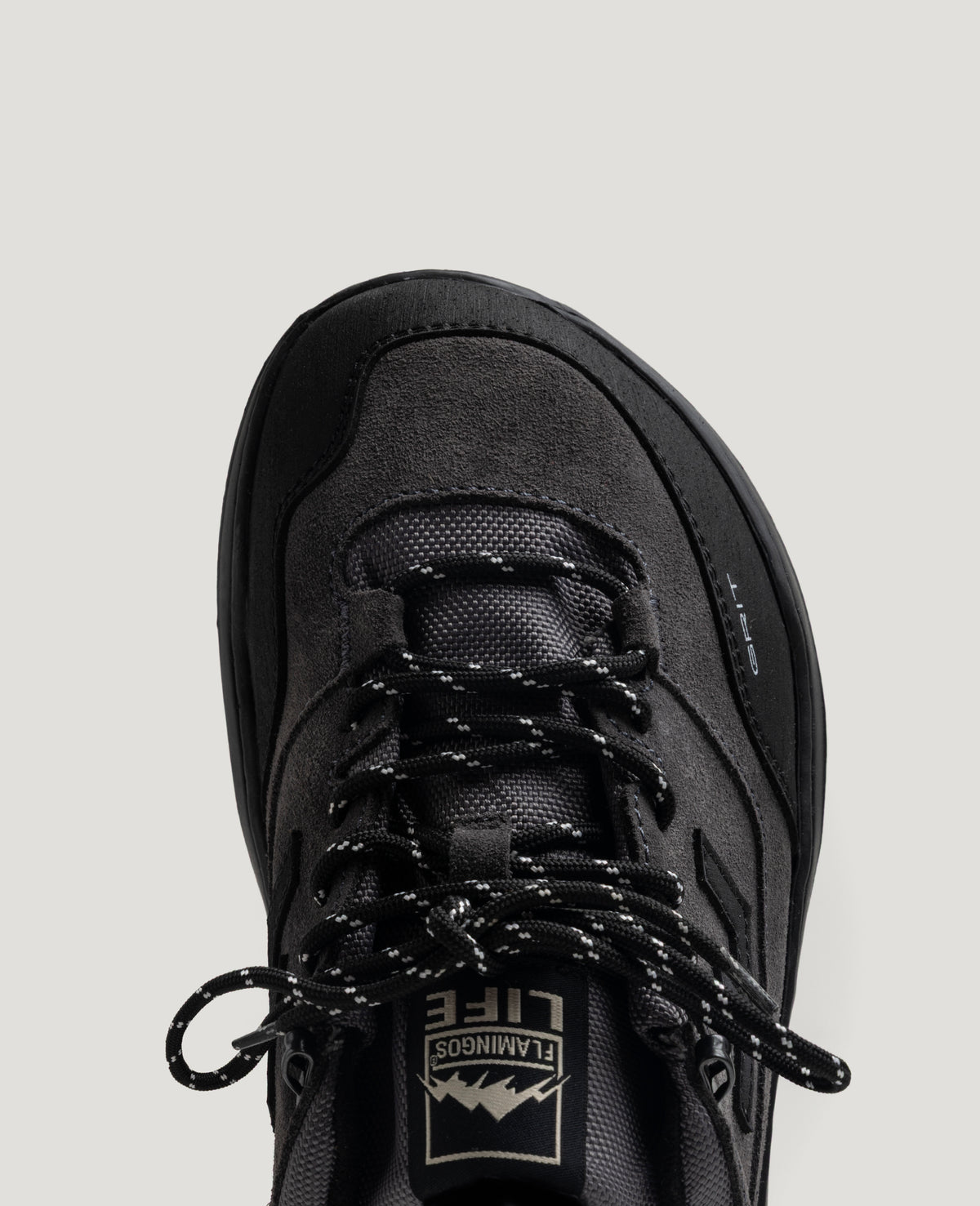 ZERO GRIT Fossil barefoot sneaker – close-up of the wide toe box from above