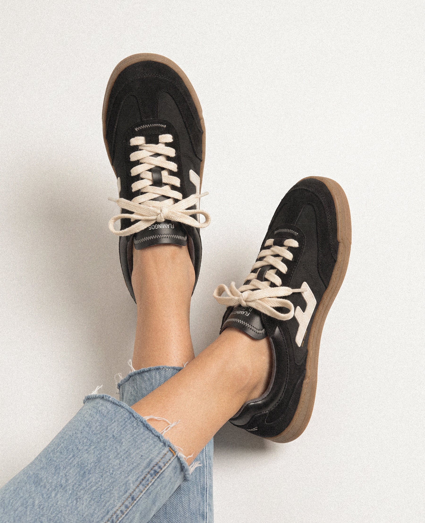 ZERO TENNIS BLACK GUM