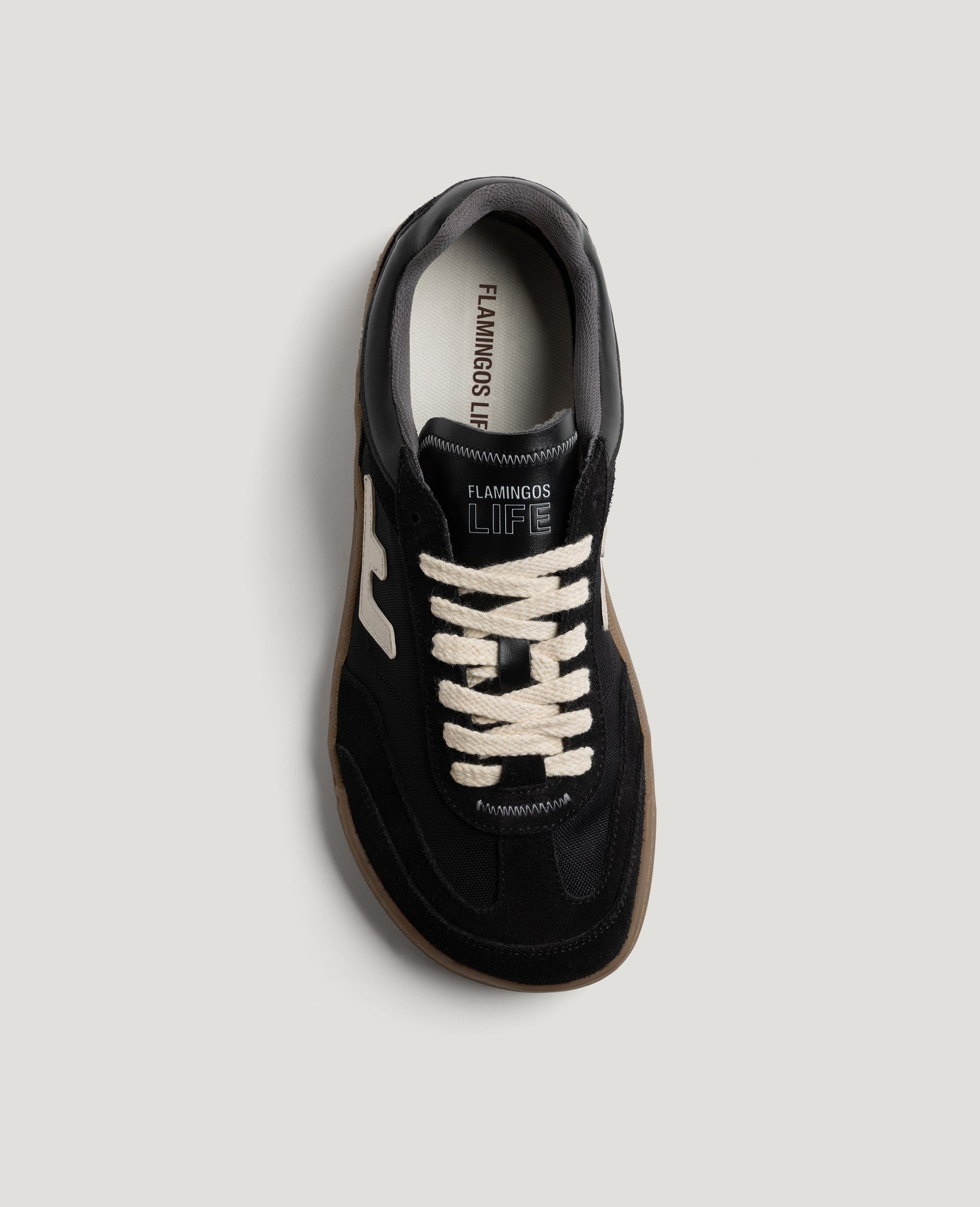 ZERO TENNIS BLACK GUM
