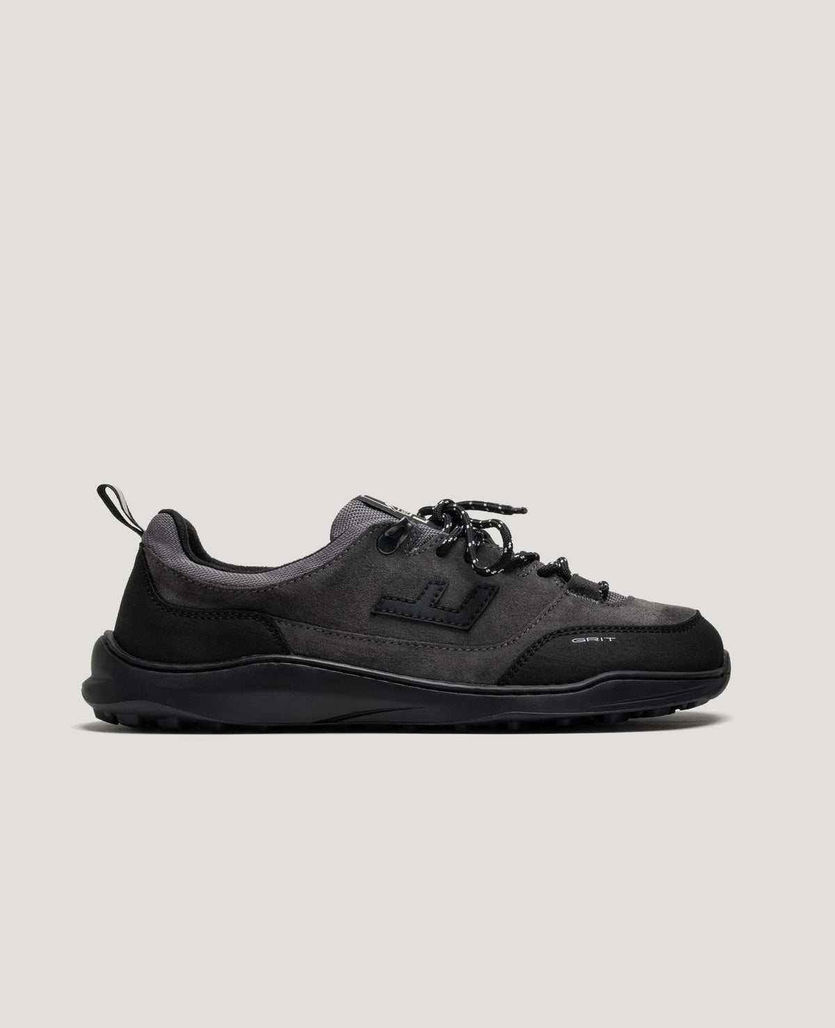 Zero-drop outsole